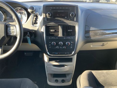 Used 2017 Dodge Grand Caravan SE w/ Power Window Group image 32