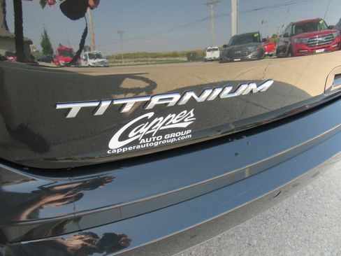 Used 2024 Ford Edge Titanium w/ Titanium Elite Package image 40