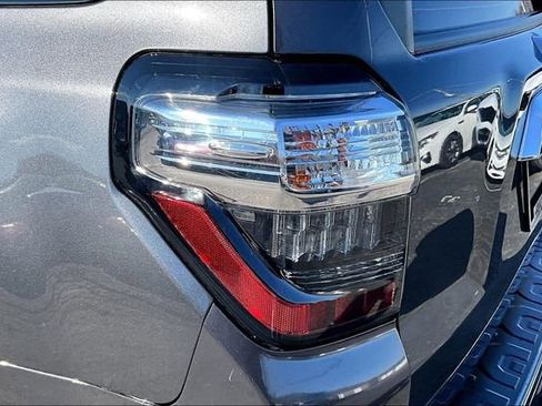 Used 2021 Toyota 4Runner Limited image 29