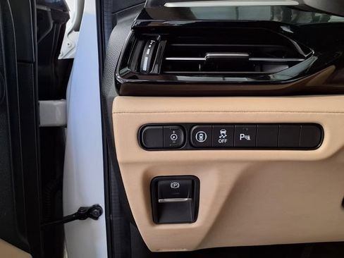 Used 2022 Acura MDX w/ Technology Package FWD image 16