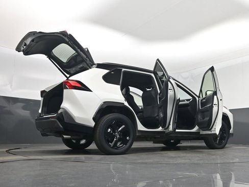 Used 2019 Toyota RAV4 XSE image 60