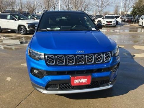 Certified 2025 Jeep Compass Limited AWD/4WD image 2