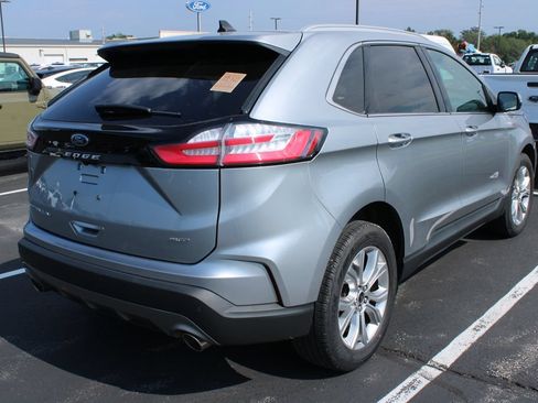 Certified 2024 Ford Edge Titanium AWD/4WD image 5