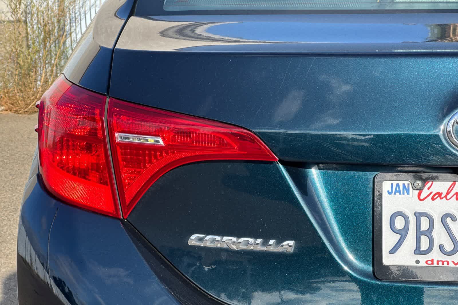 Used 2019 Toyota Corolla XLE FWD image 23