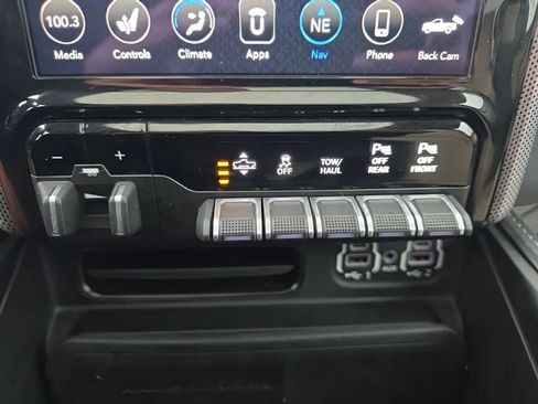 Used 2021 RAM 1500 Limited AWD/4WD image 31