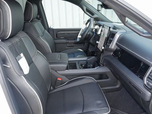 New 2026 RAM 3500 Limited image 28