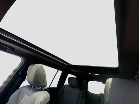 Used 2024 Lexus GX 550 w/ Cold Area Package AWD/4WD image 23