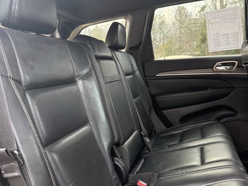 Used 2014 Jeep Grand Cherokee Limited w/ Luxury Group II image 27