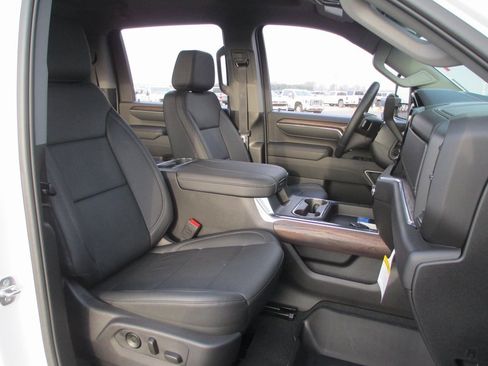 Certified 2024 GMC Sierra 2500 SLT w/ SLT Premium Package image 20