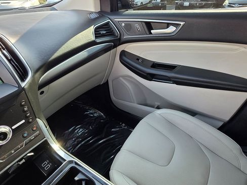 Used 2020 Ford Edge Titanium w/ Equipment Group 301A image 39