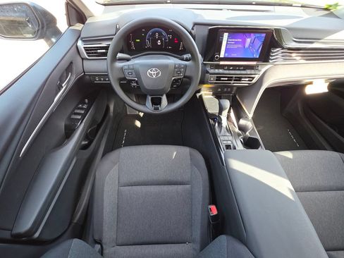 Used 2026 Toyota Camry LE w/ Convenience Package FWD image 6