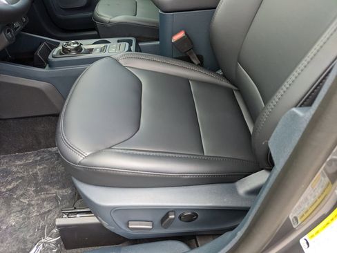 New 2026 Ford Maverick Lariat w/ Black Appearance Package AWD/4WD image 17