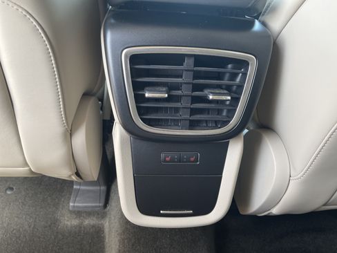 Used 2018 Lincoln MKX Reserve w/ Driver Assistance Package FWD image 38