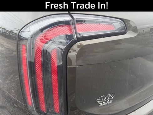 Used 2023 Kia Telluride SX Prestige AWD/4WD image 11