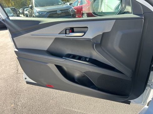 New 2026 Toyota Camry SE FWD image 28