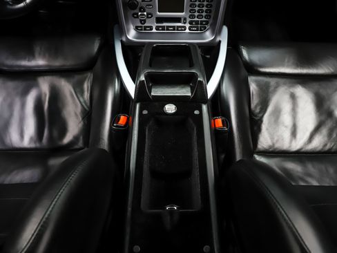 Used 2003 Aston Martin Vanquish image 36