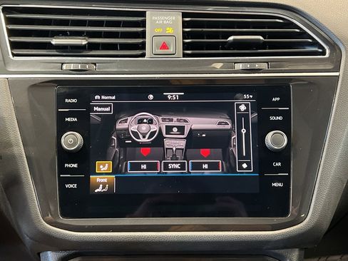 Used 2022 Volkswagen Tiguan SE image 24