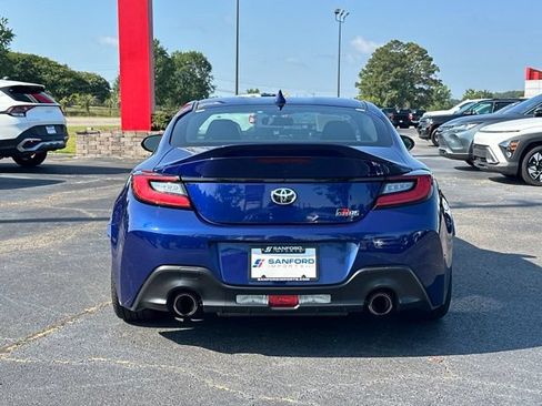 Used 2023 Toyota GR86 Premium RWD image 4