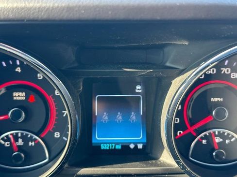 Used 2017 Chevrolet SS image 29