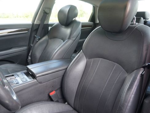 Used 2017 Genesis G80 3.8 w/ Option Group 02 image 22