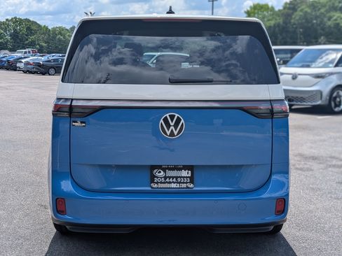 Used 2025 Volkswagen ID. Buzz Pro S Plus RWD image 8