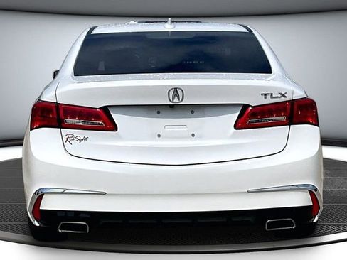 Used 2018 Acura TLX V6 w/ Technology Package FWD image 5