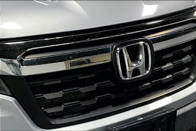 Used 2017 Honda Ridgeline RTS image 28