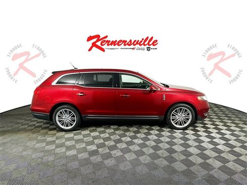 Used 2015 Lincoln MKT EcoBoost w/ Equipment Group 201A image 8