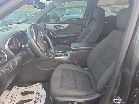 Used 2020 Chevrolet Blazer LT image 32