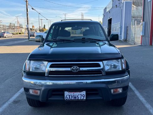 Used 2000 Toyota 4Runner SR5 image 5