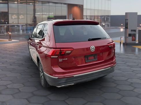 Used 2018 Volkswagen Tiguan SEL FWD image 9