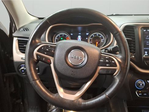 Used 2016 Jeep Cherokee Limited AWD/4WD image 22