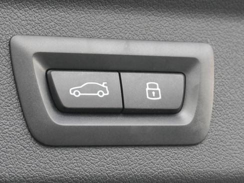 Certified 2025 BMW X2 xDrive28i image 36