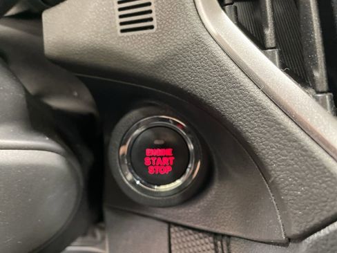 Certified 2023 Subaru Forester Premium AWD/4WD image 35