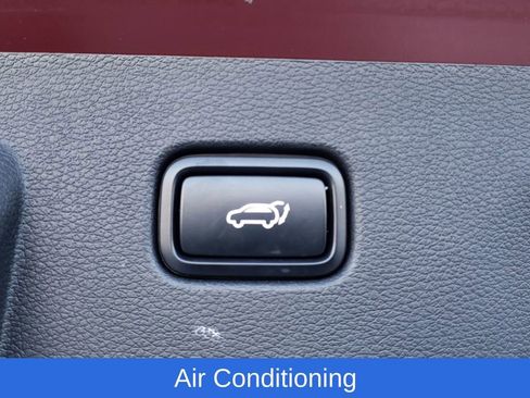 Used 2023 Kia Sportage X-Line w/ X-Line Premium Package image 9