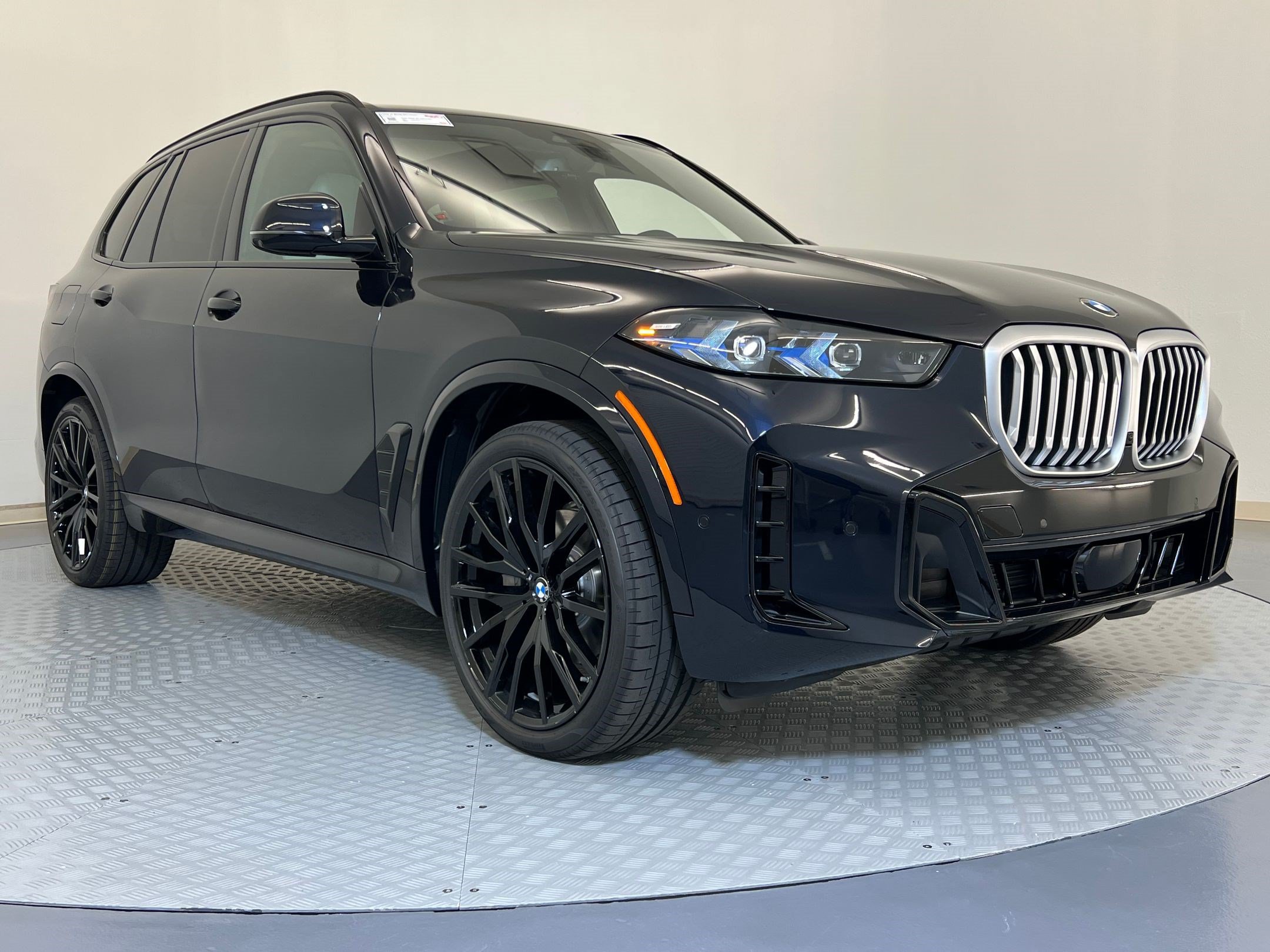 Used 2026 BMW X5 xDrive40i w/ M Sport Package AWD/4WD image 7