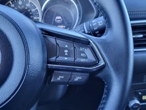 Used 2021 MAZDA CX-5 Touring image 17