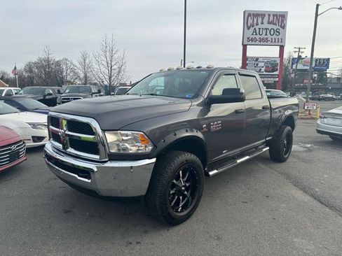 Used 2016 RAM 2500 Tradesman w/ Chrome Appearance Group image 9