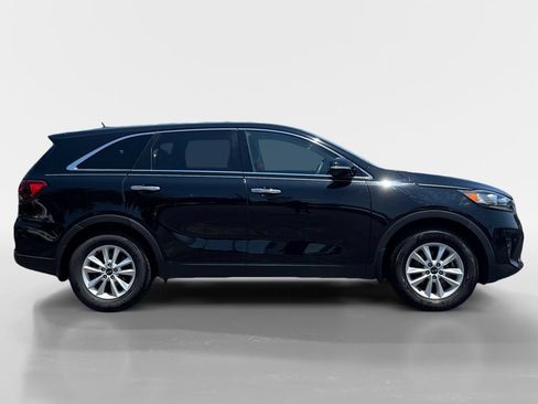 Used 2019 Kia Sorento FWD image 3