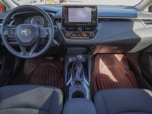 Used 2021 Toyota Corolla LE image 25