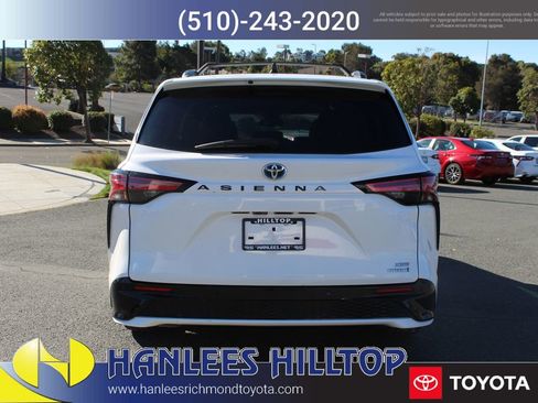 Used 2021 Toyota Sienna XSE image 8