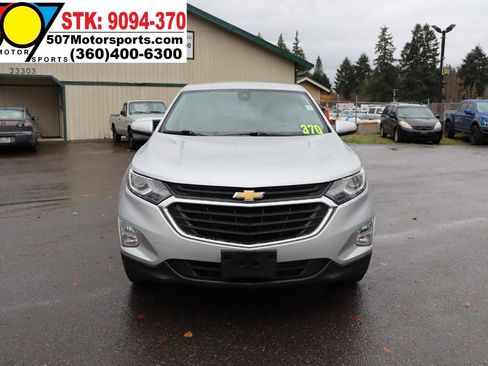 Used 2021 Chevrolet Equinox LT w/ Driver Convenience Package AWD/4WD image 12