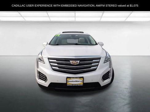 Used 2019 Cadillac XT5 Luxury image 3