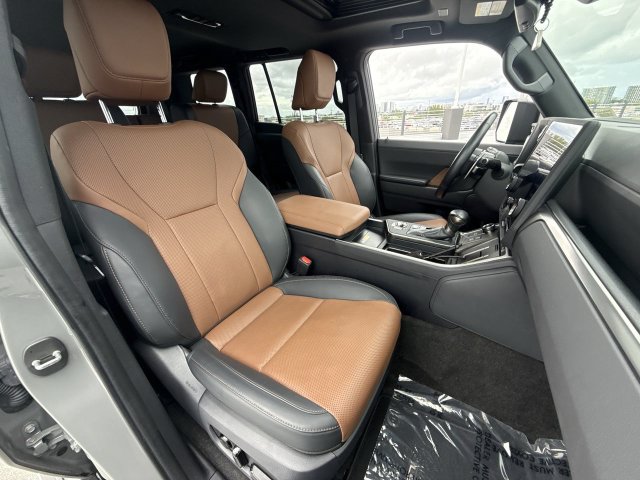 Certified 2024 Lexus GX 550 w/ Cold Area Package AWD/4WD image 27