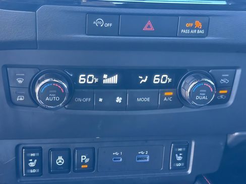 Used 2024 Nissan Frontier PRO-4X w/ Pro Convenience Package image 14