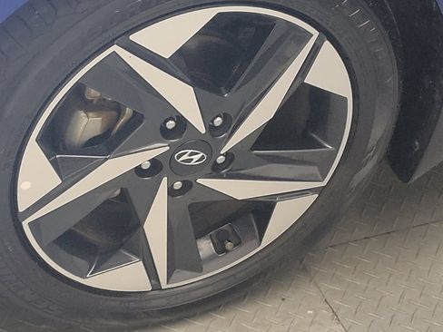 Used 2023 Hyundai Elantra SEL w/ Convenience Package FWD image 31