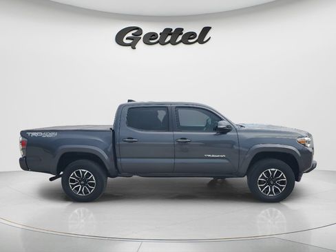 Used 2020 Toyota Tacoma TRD Sport AWD/4WD image 4