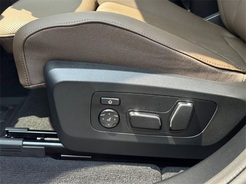 New 2025 BMW X3 xDrive30i w/ Premium Package image 8