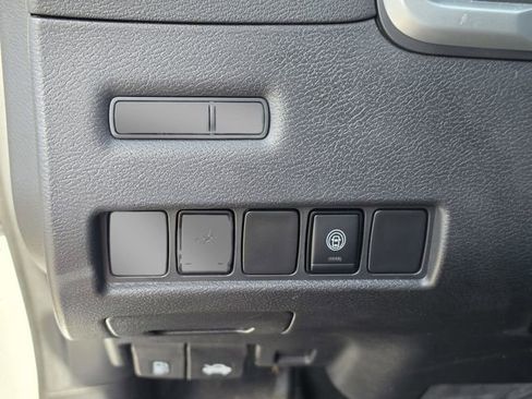 Used 2022 Nissan Murano S FWD image 27