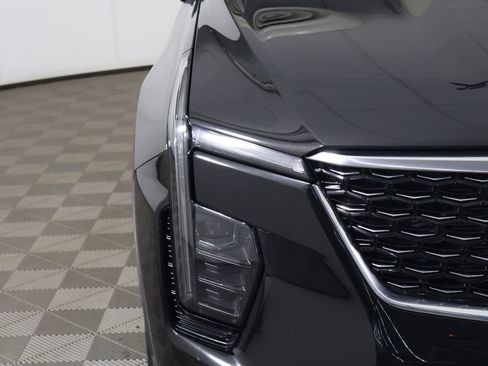 Used 2024 Cadillac XT4 Luxury FWD image 15